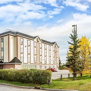 Hotel Super 8 By Wyndham Calgary/airport, YYC