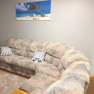 Cozy 2-bedroom Basement Retreat Apartment